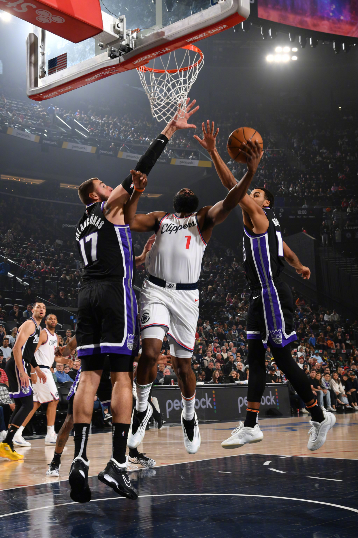 快船绝杀国王,锡安统治全场 快船绝杀国王,锡安统治全场